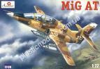 1/72 A-model 72128 Учебно-тренировочный российский самолёт МиГ-АТ