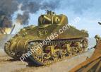 1/35 Dragon 6579 M4A1 Sherman DV (direct vision slots, early prod.)