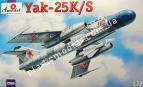 1/72 A-model 72165 Fighter Yak-25K/S