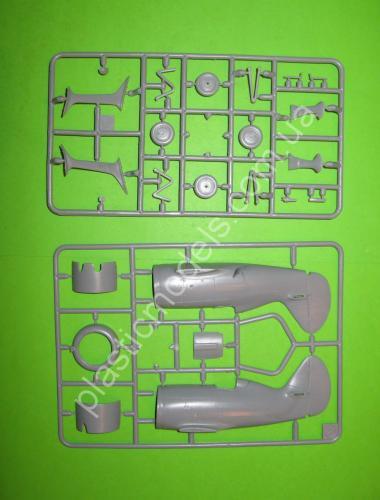 1/48 AMG 48303 Polikarpov I-15 bis ground attack aircraft