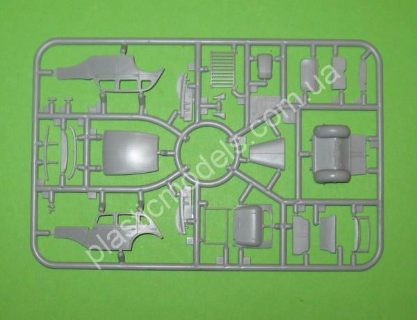 1/72 ACE 72550 Super Snipe Saloon British Staff Car