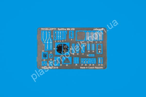 1/72 Eduard 70128 Spitfire Mk. VIII