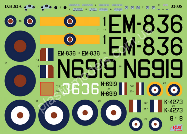 1/32 ICM 32038 DH. 82A Tiger Moth with bombs