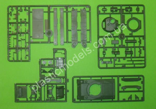 1/72 UM 370 Medium tank M4(early) Sherman
