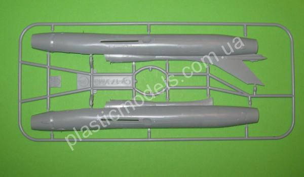 1/72 Modelsvit 72051 Su-22UM3K advanced two-seat trainer (Export vers.)