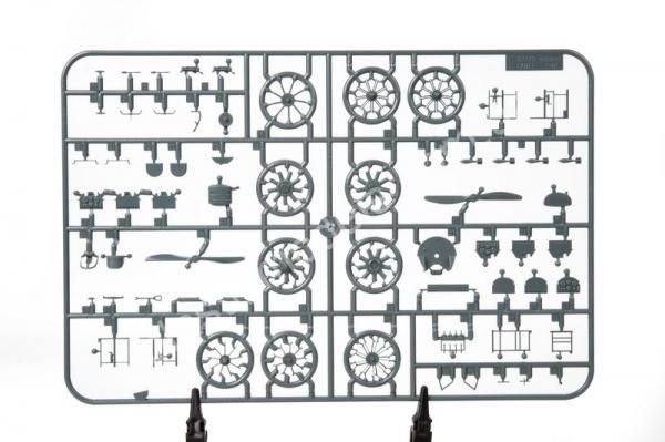 1/48 Eduard 82175 Sopwith Camel Comic