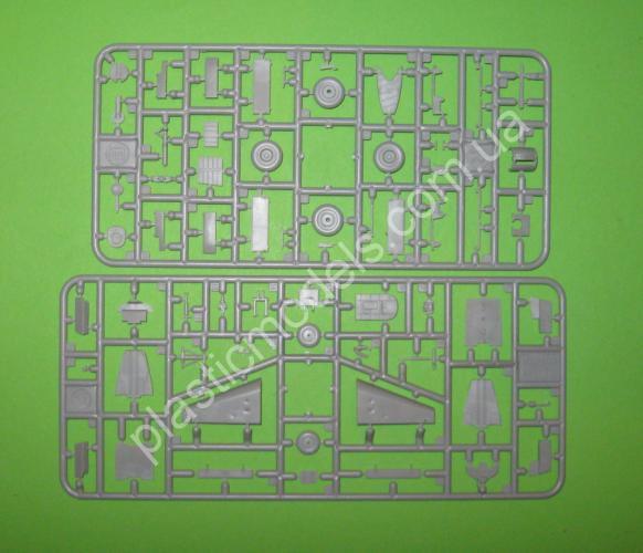 1/72 A&A models 7211 IL-102 Experimental ground-attack aircraft