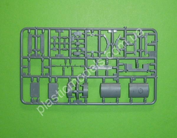 1/72 IBG 72016 Chevrolet C15A No.11 Cab Watertank