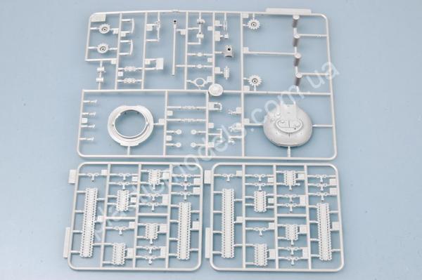 1/72 Trumpeter 07227 Russia JS-3 tank