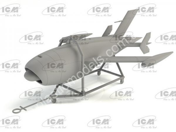 1/48 ICM 48400 KDA-1 (Q-2A) Firebee with trailer
