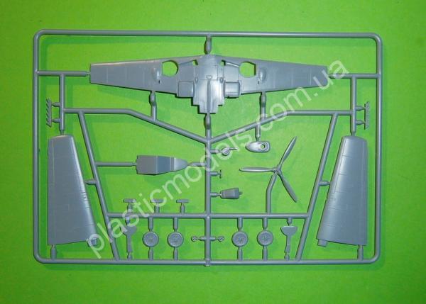 1/72 AZ model 7872 Messersmitt Bf 109S “Kampf – Zweisitzer Emil”