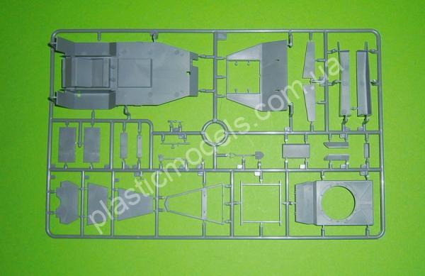 1/35 IBG 35021 Marmon-Herrington Mk.I South African Reconnaissance Vehicle