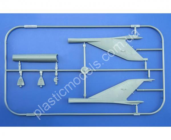 1/48 Eduard 84126 MiG-21MF (weekend edition)