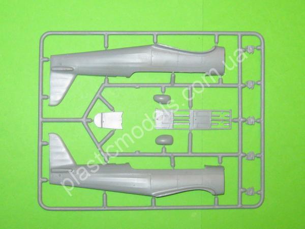 1/48 Mikro Mir 48-011 The Yakovlev Yak-18