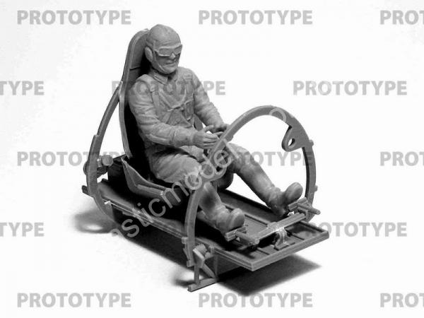 1/32 ICM 32112 Allies Pilots in the cockpit