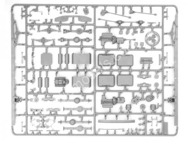 1/35 ICM 35519 AC-40-137A Soviet Firetruck