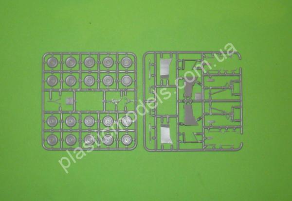 1/72 A-model 72342 Yak-42D Orel Avia