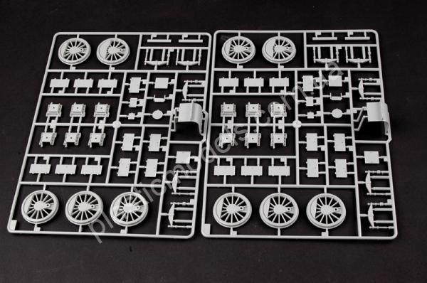 1/35 Trumpeter 00219 German Panzerlok BR57 Armoured Locomotive