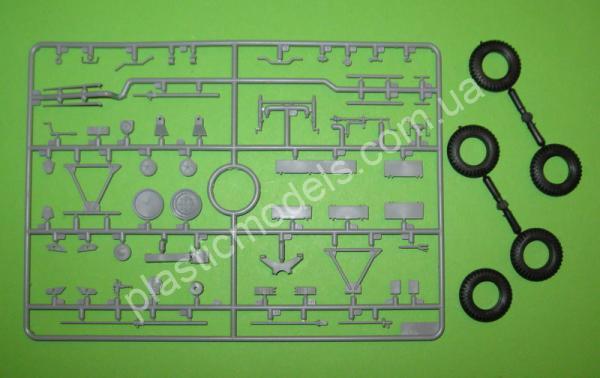 1/35 ICM 35591 BM-13-16 on W.O.T. 8 chassis, WWII Soviet MLRS