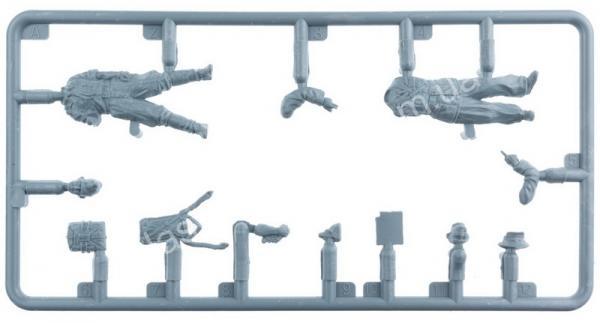 1/48 MiniArt 49024 German and Romanian Pilots with Ground Staff