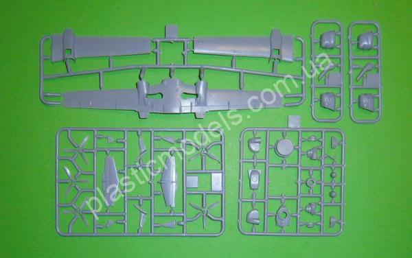1/72  A-model 72357 Diamond Da-42 MPP