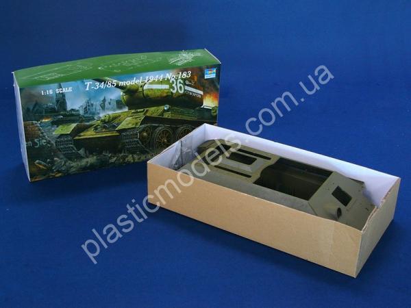 1/16 Trumpeter 00904 T-34/85 Model 1944 Factory No 174