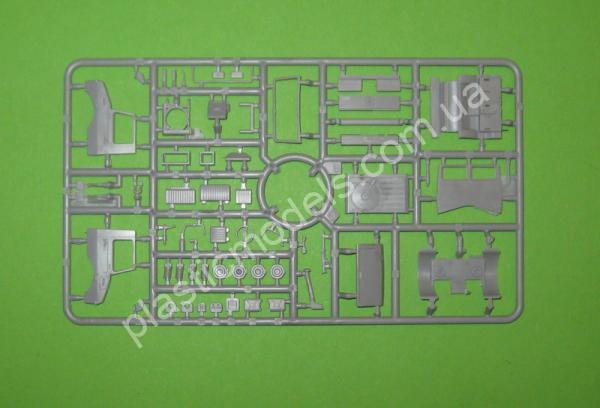 1/72 ACE 72450 Unimog U1300L 4x4 military 2t truck