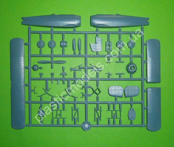 1/72 Kovozavody Prostejov 0533 Avia BH-33E „Over Europe“