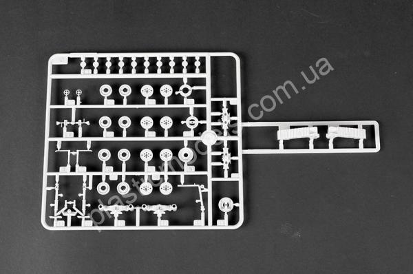 1/72 Trumpeter 07195 MAZ-537G late type with MAZ/ChMZAP-5247G semi-trailer