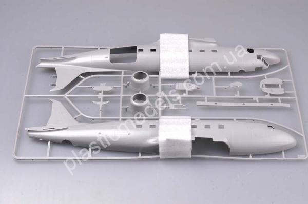 1/48 Trumpeter 2828 C-47 A Skytrain