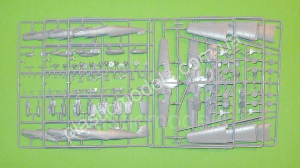1/72 AZ model 7707 Bf 109E-3/4/7 JOYPACK