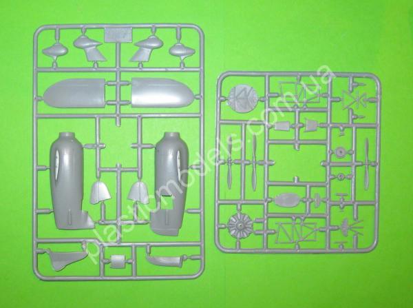1/72 A-model 7267 Gee Bee Racer Super Sportster R1