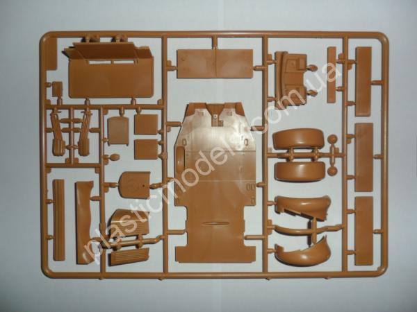 1/35 ICM 35529 L1500A Soft Top, WWII German Personnel Car