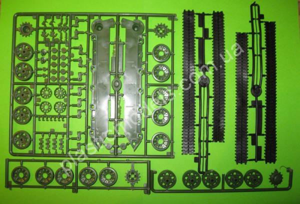 1/35 UM 232 Tank T-55AD1