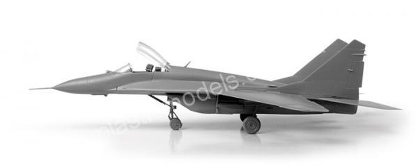 1/72 Zvezda 7278 Russian Fighter MiG-29 (9-13)