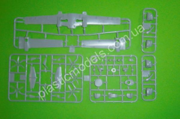 1/72 A-model 72291 Diamond Da-42 MPP