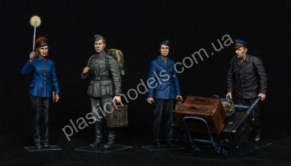 1/35 MiniArt 38010 German Train Station Staff 1930-40s