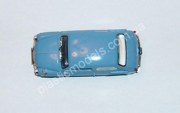 1/43 Модель автомобиля ЗАЗ-965 Э