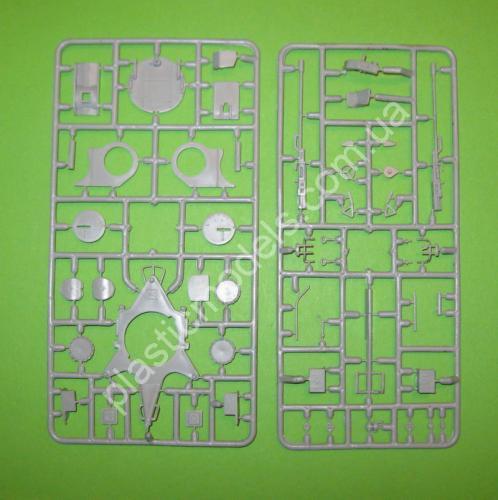 1/35 SKIF 208 BTR-152E1-ZU-23-2