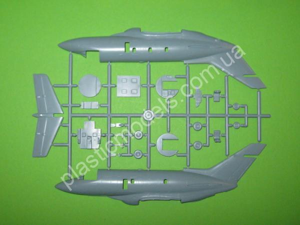 1/72 Sword 72127 Raytheon U-125A JASDF anniversary versions