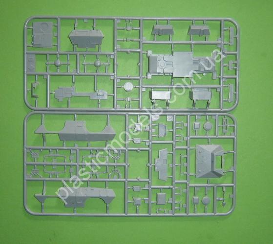 1/72 ACE 72438 V-100 (XM-706 E2) USAF Armored Patrol Car