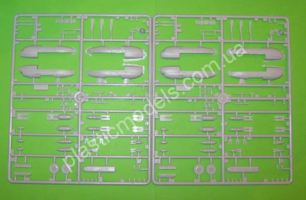 1/72 UM 108 Разведывательный ПЕ-2Р и Заправщик БЗ-38