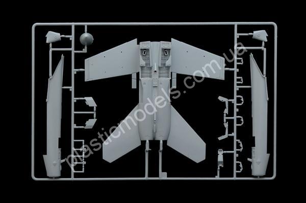 1/48 Italeri 2824 EA-18G Growler