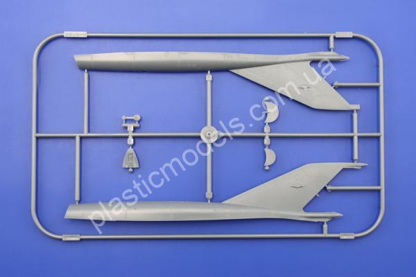 1/48 Eduard 84129 Weekend edition MiG-21SMT