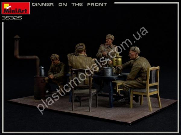 1/35 MiniArt 35325 Dinner on the Front (Soviet Soldiers WWII)
