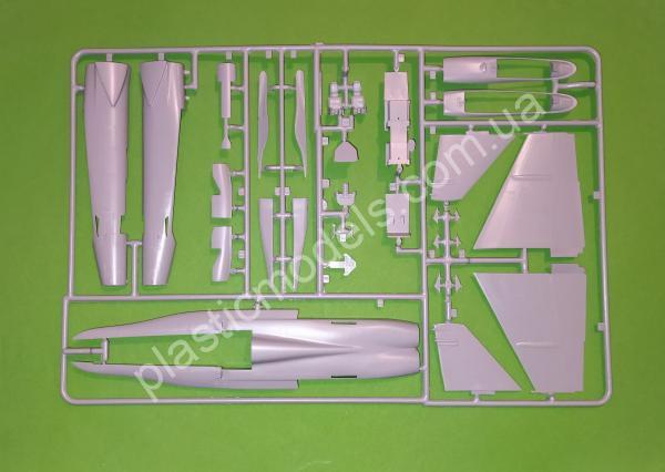 1/72 Italeri 016 F/A-18 C/D WILD WEASEL