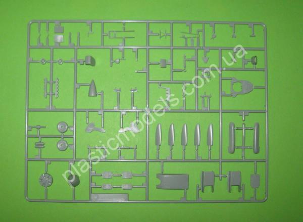 1/48 Academy 12274 Spitfire Mk.XIVc