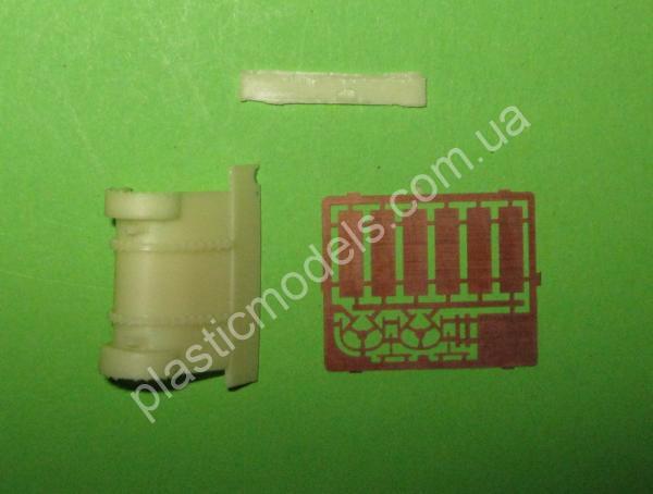 1/72 UM 384 Medium tank Sherman IIC