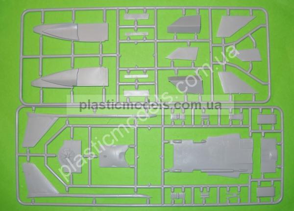 1/72 ART model 7205 Yak-141 freestyle