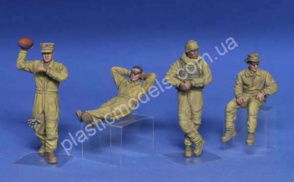 1/35 MiniArt 37049 USMC Tank Crew at Rest